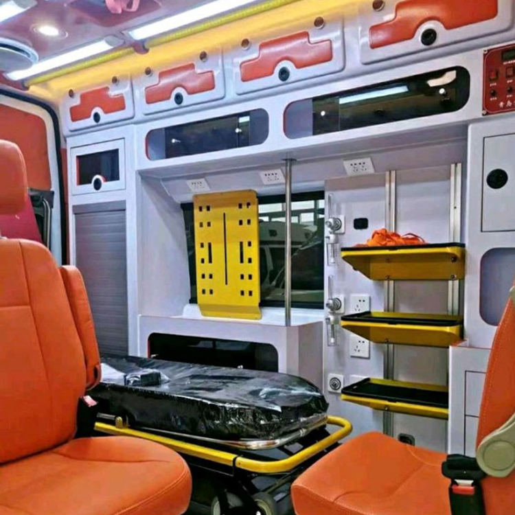 六安长途救护车护送病人租赁价格